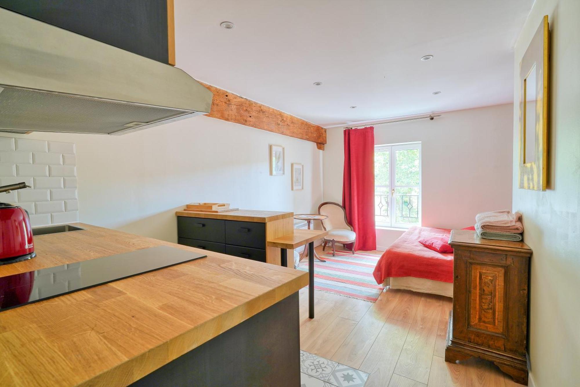 Centre Ahimsa Hotel Verrières-le-Buisson Екстериор снимка